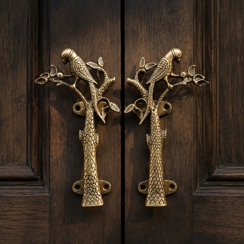 Brass parrot door pull - brass,